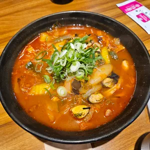 태원 대표 사진