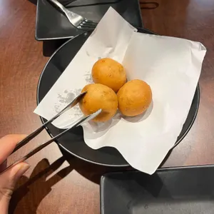교촌치킨 사진