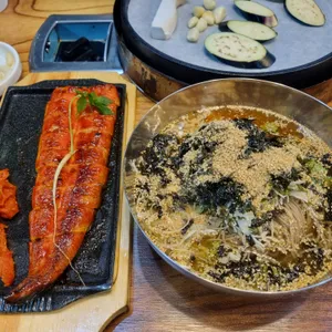반구정민물장어 사진