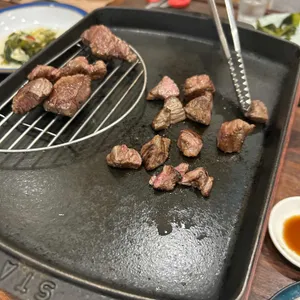 밥상위의한우 사진
