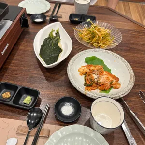 밥상위의한우 사진