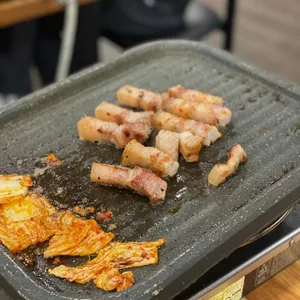 김삼보 사진