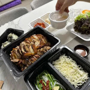 화덕에구운 아씨네족발 사진