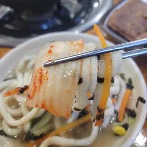 밀터 사진