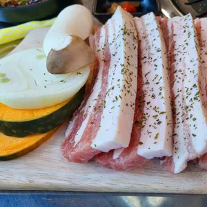 알돈네 사진