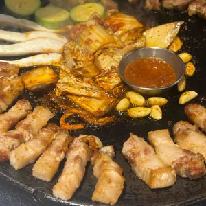 무쇠뚝삼겹 사진