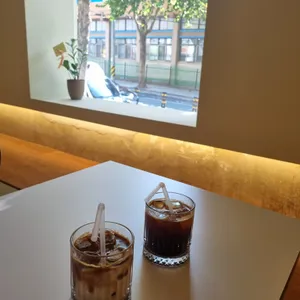 아라비카 스튜디오 로스터즈 리뷰 사진