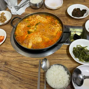 한남부대찌개 사진