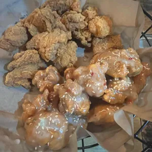 자담치킨 사진