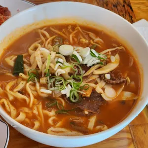 탐스칼국수 사진