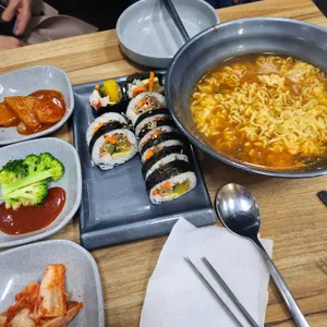 더맛있는김밥 사진