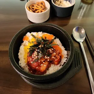 욧삐떼 사진