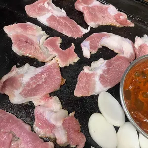 필봉산 흑돼지돌구이 사진