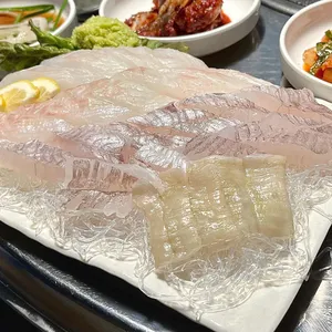 고기랑회랑 사진