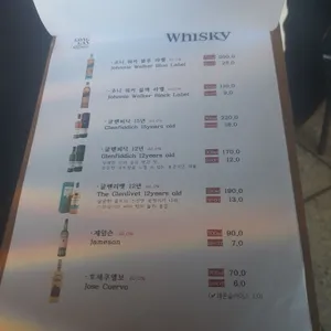 공간 리뷰 사진