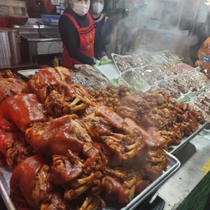 장충동한방왕족발 사진