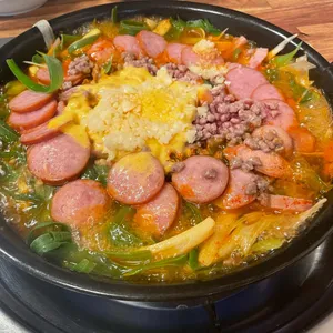 본맛송탄부대찌개 사진