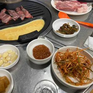 창민 송탄 연탄불생고기 사진