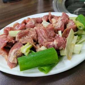 신사돼지뽈집 사진