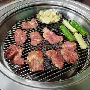 신사돼지뽈집 사진