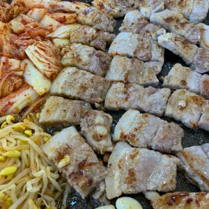 무쇠벼루 삼겹살 사진