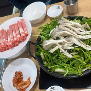 등촌샤브칼국수 사진