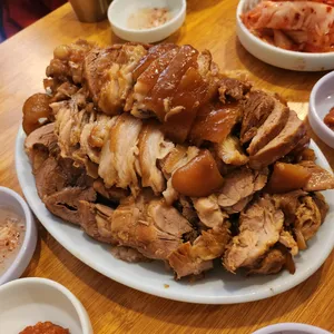 용설왕족발 사진