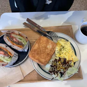 코앤커피 브런치카페 사진