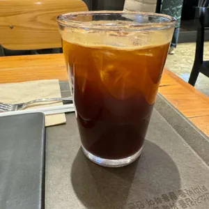폴바셋 사진