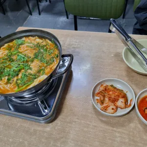 서여사네 사진