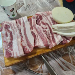 소문난부대찌개더덕생삼겹살 사진