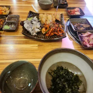 유정이네통영굴밥 사진
