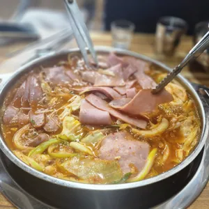 이태리부대찌개 사진