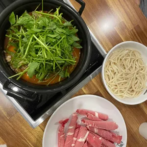 등촌샤브칼국수 사진