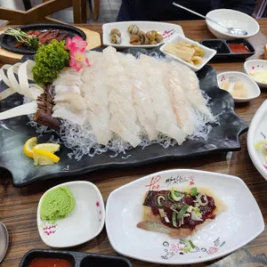 빛나는바다 사진