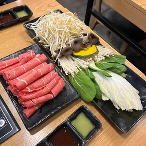 명동칼국수샤브샤브 사진