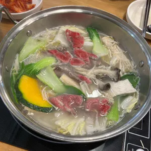 명동칼국수샤브샤브 사진