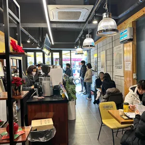 컴포즈커피 리뷰 사진