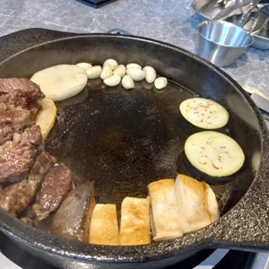 탐우진 사진