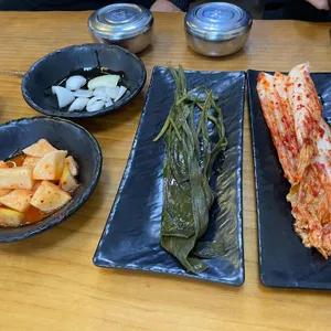 꽃돼지국밥 사진