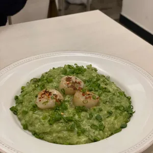 졸리연남 사진
