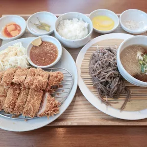 아끼야 사진