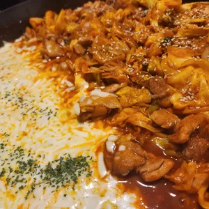 빤닭빤닭 치즈 닭갈비 사진