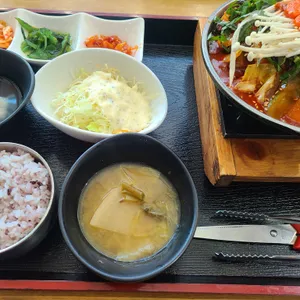 식당가 홍천휴게소(서울방향) 사진