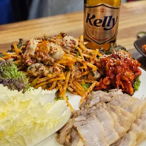 굴예찬 사진