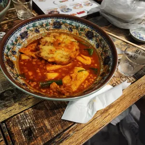 얼맥당 사진