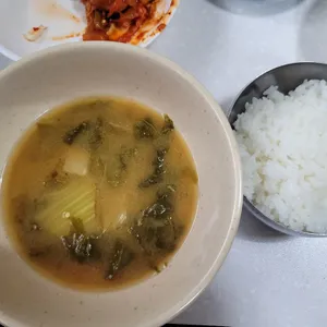 호숫가에서 사진