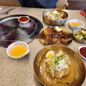 고매옥 사진