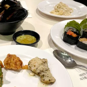 애슐리퀸즈 사진