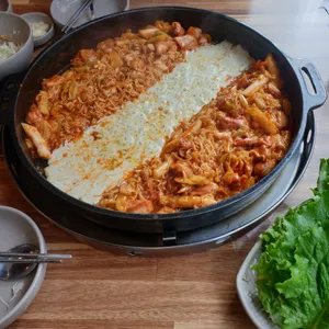 고수닭갈비 사진